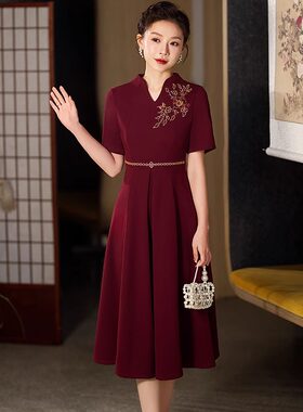 红色喜婆婆婚宴装年轻妈妈礼服裙