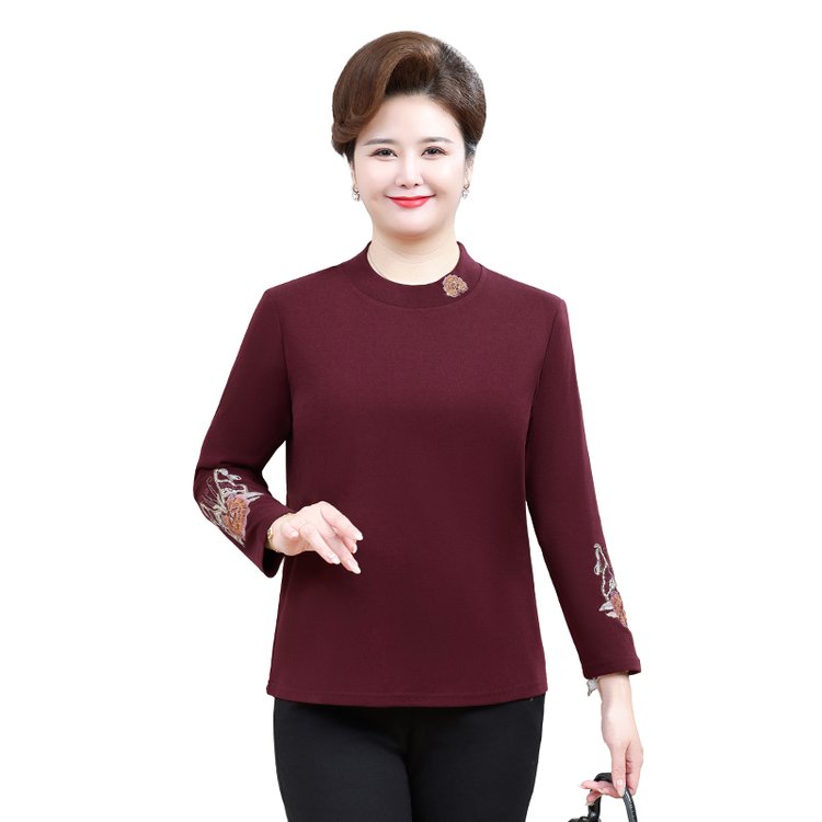 中老年妈妈半高领刺绣打底衫女春秋大码宽松纯色长袖t恤内搭上衣