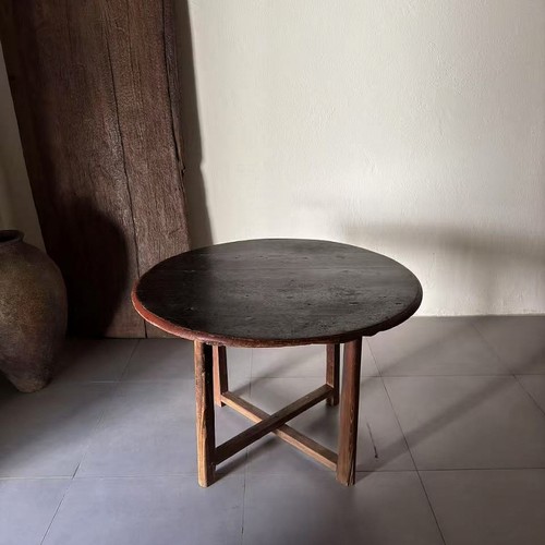 古玩古董桌子侘寂风空间装饰圆桌