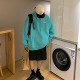 湖绿色