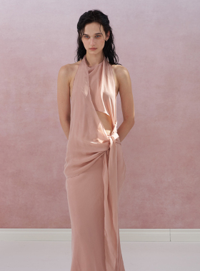ELIATELIER设计师25SS进口铜氨丝围裹式挂脖露背肤色/浅粉连衣裙