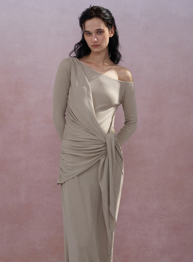 ELIATELIER 25FW 斜肩飘带系带抽褶针织长袖连衣长裙