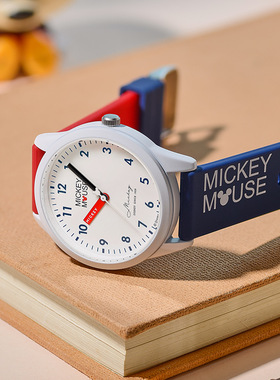 Disney/迪士尼 米奇青春美高学院风手表学生高颜值百搭石英表239