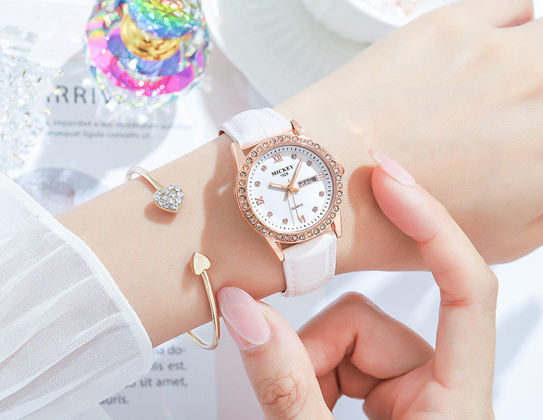 新款迪士尼手表双日历皮带韩版时尚潮流镶钻石英表学生少女防水表