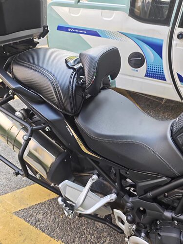 适用于贝纳利TRK552金鹏502X坐套改装腰靠骁700骁600702靠背骁750