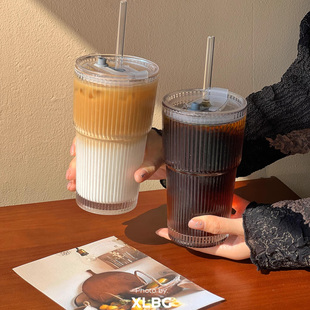 高颜值大容量带盖玻璃杯条纹吸管家用果汁咖啡杯ins杯子水杯