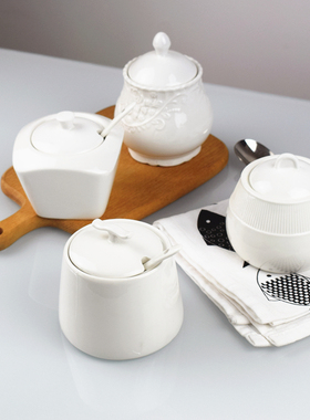 北欧白色陶瓷调味瓶罐盐罐糖缸糖罐咖啡配套鸡精罐厨房收纳罐子