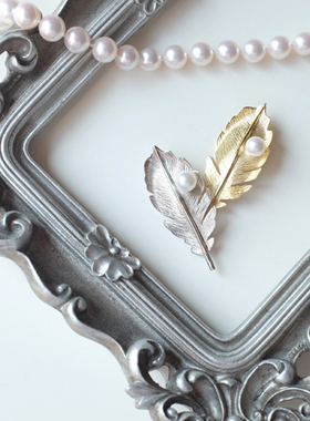 VA珠宝 Akoya海水珍珠 吉光片羽 羽毛胸针