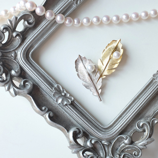 VA珠宝 Akoya海水珍珠 吉光片羽 羽毛胸针