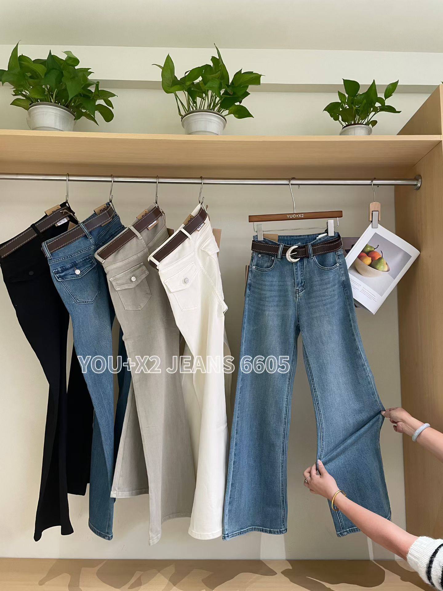 韩版定制春季新款后反盖高腰显瘦百搭不贴腿直筒微喇叭拖地牛仔裤