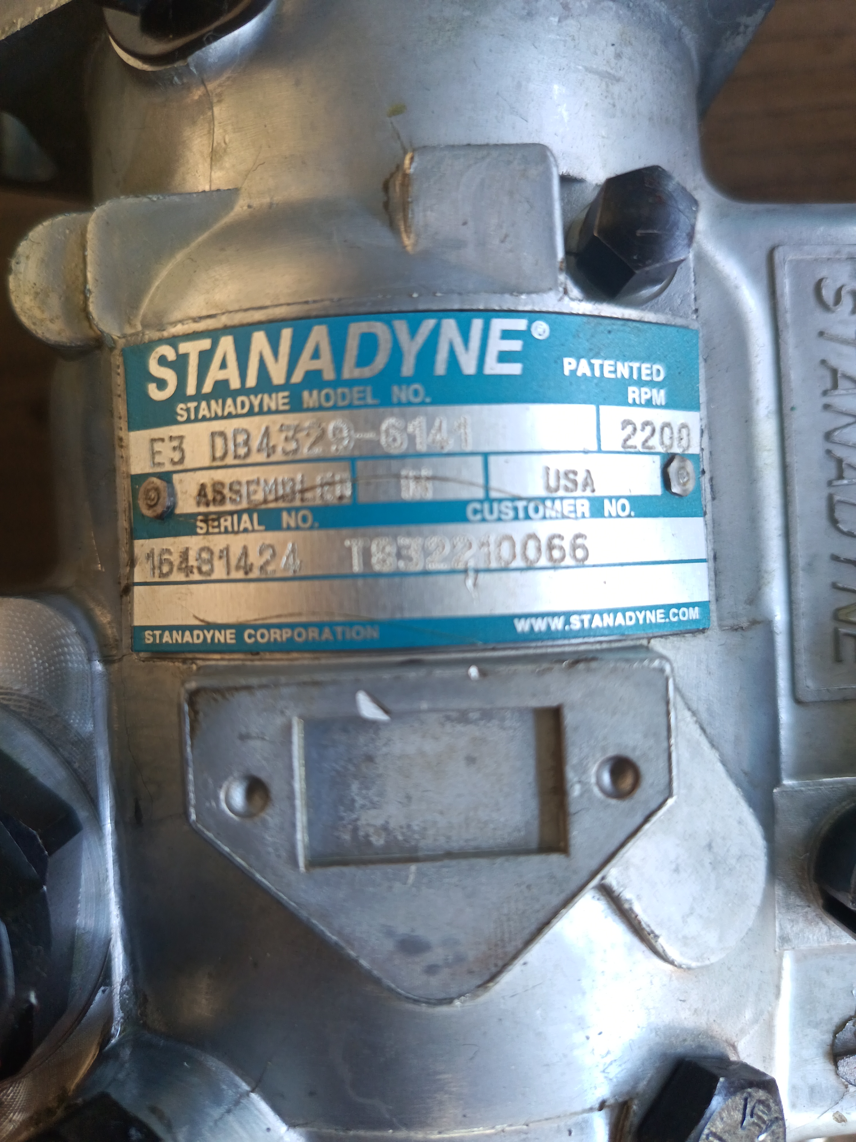 DB4329-6141适配约翰迪尔等农机拖拉机燃油泵T832210066柴油泵