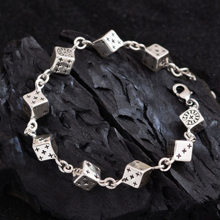 复古感罗马数字骰子魔方手链女精致轻奢十字架方块冷淡风手饰