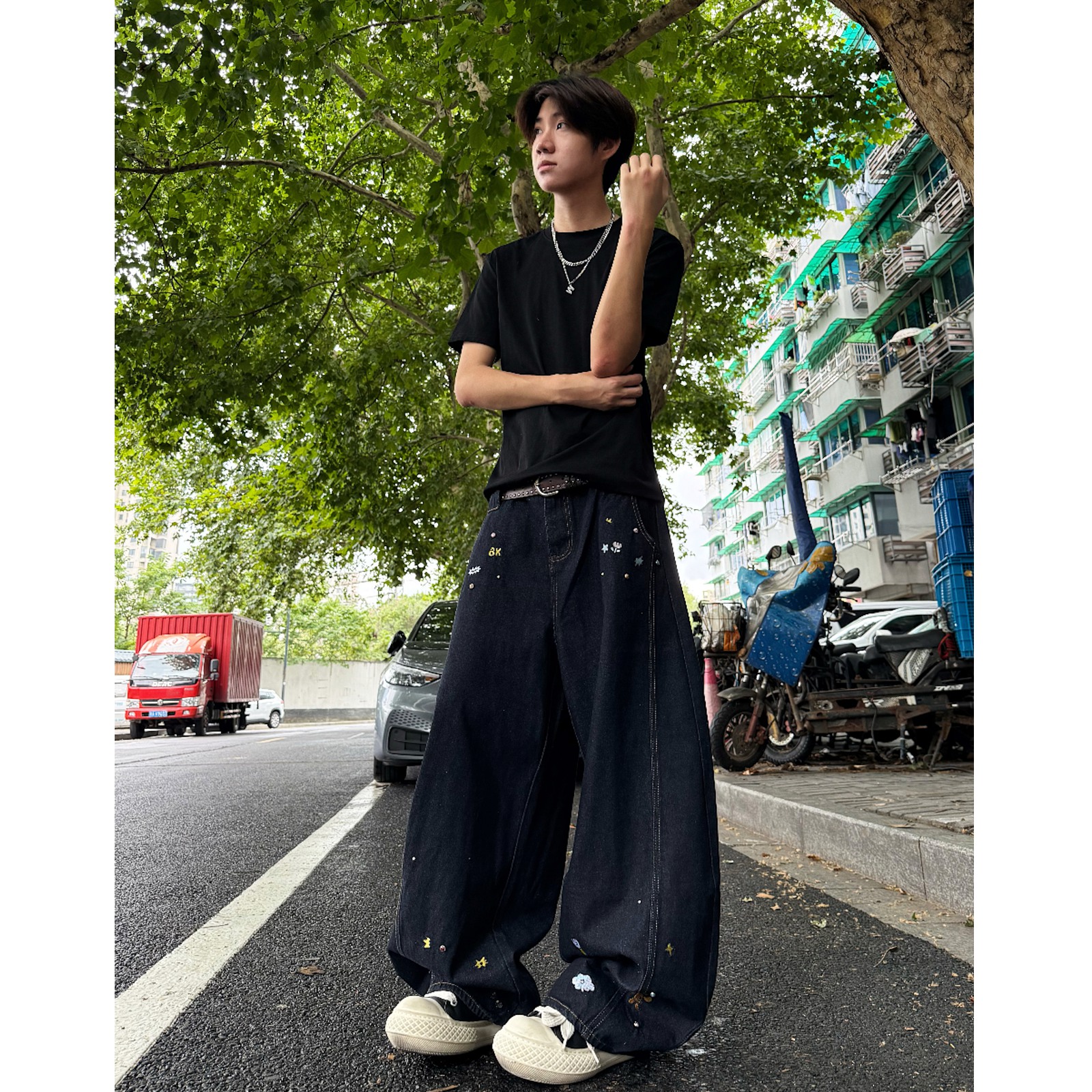 刺绣男女弯刀牛仔裤8026p65，男装牛仔裤，星座517-5