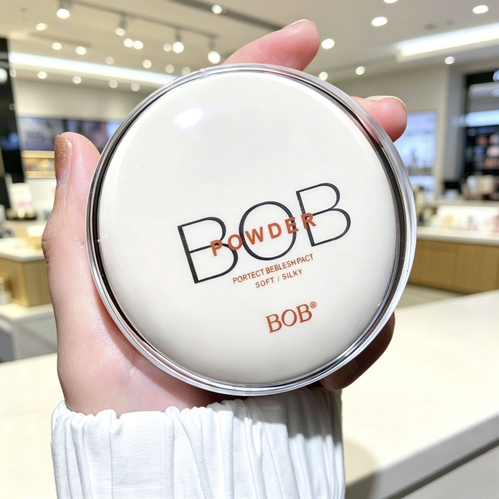 彩妆BOB光感恒采粉饼控油定妆BB霜