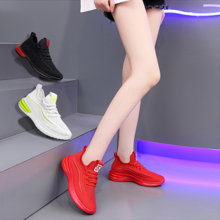 曳步舞专用鞋轻便软底广场舞蹈鞋女四季跳舞运动鞋红色鬼步舞鞋男