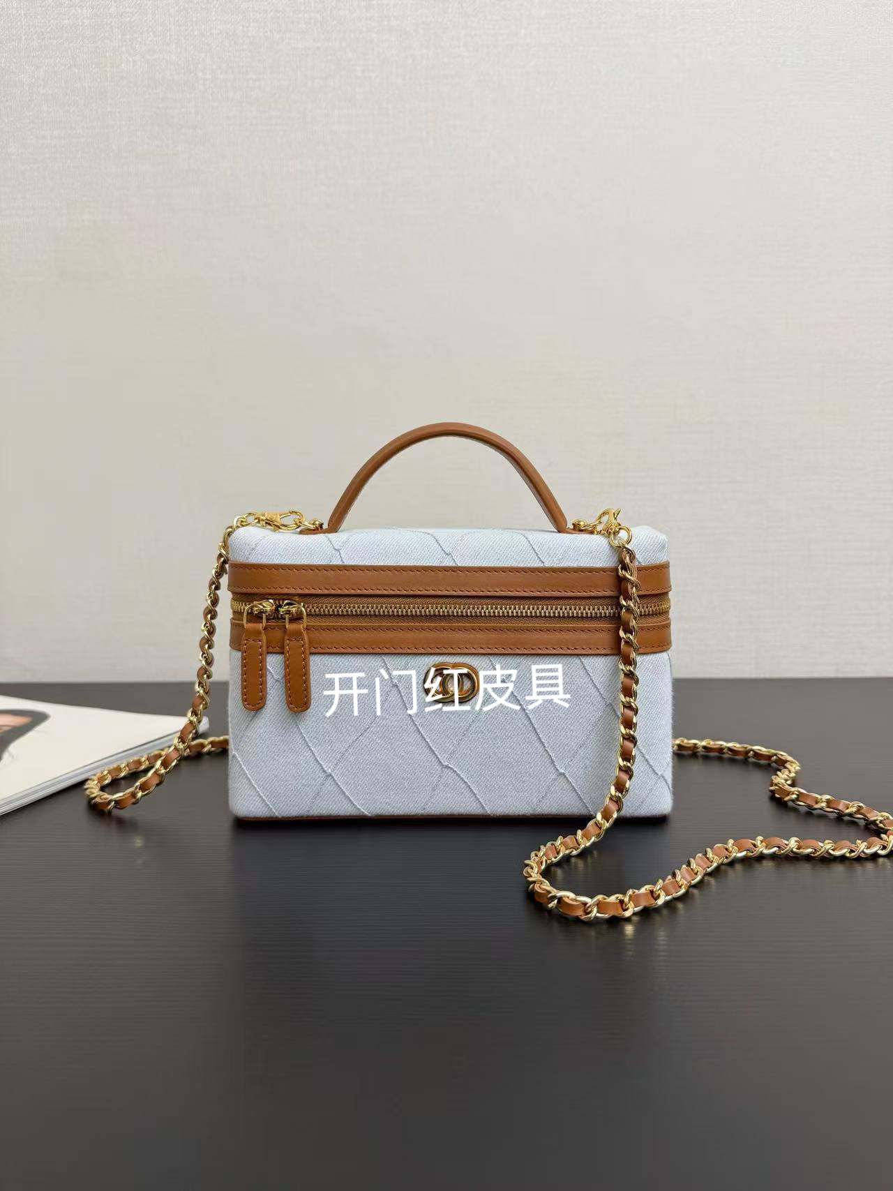 2524迷你经典帆布盒子包英伦风格2026新款个性造型手提图片