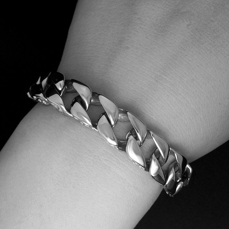 潮流个性欧美男士手链简约复古霸气韩版粗款钛钢手镯不褪色首饰品