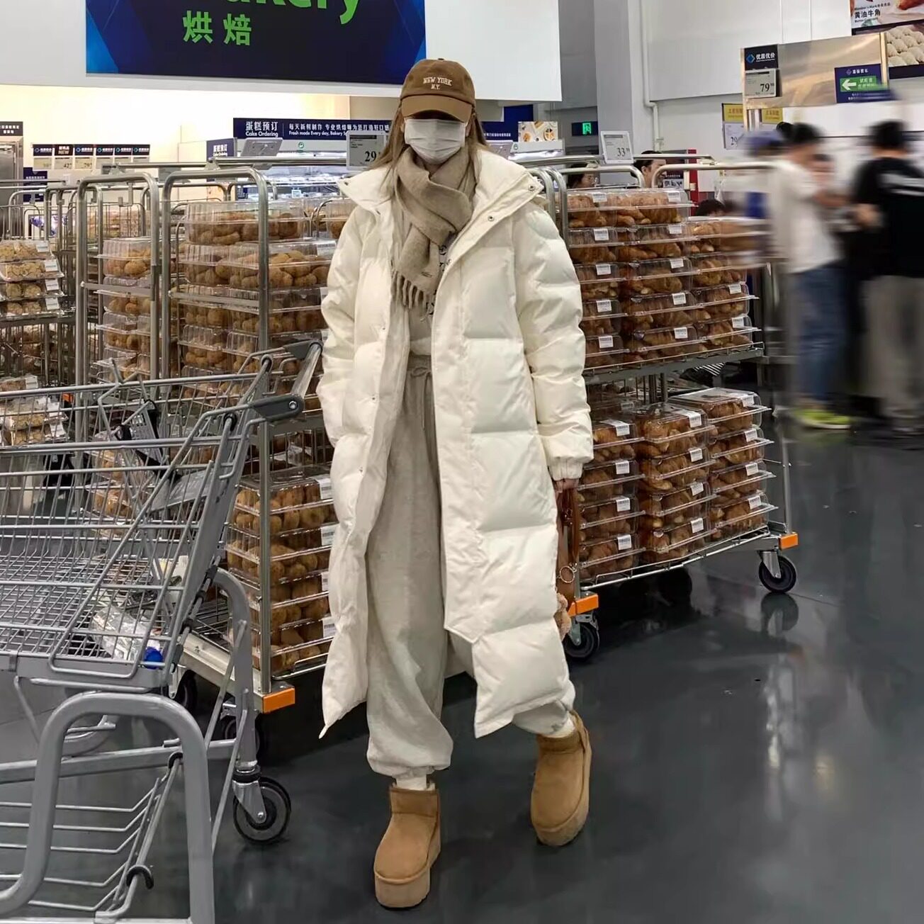 中戏长款羽绒服女白鸭绒小个子