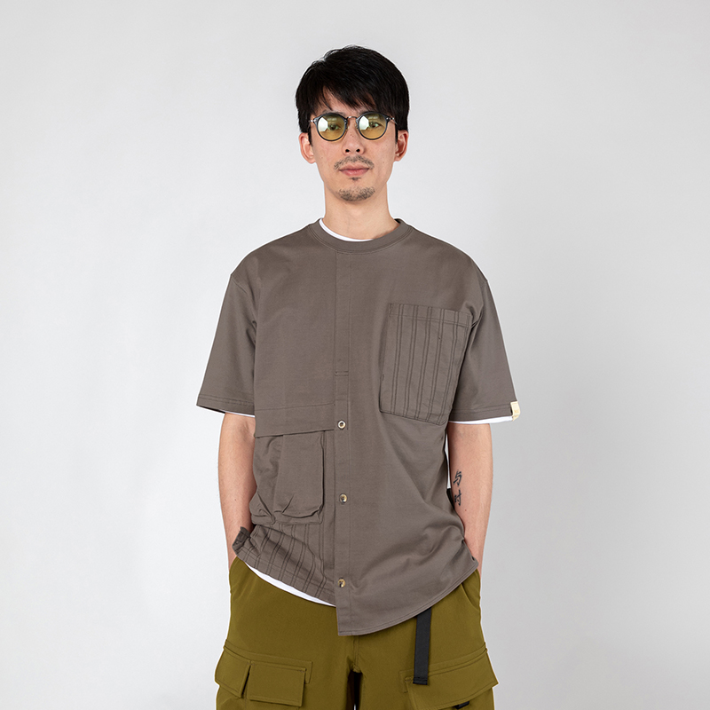 褐色多口袋不对称下摆短袖T恤