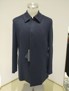 TRANDS羊绒大衣.COLOMBO提供的奢华且弥足珍贵的纯山羊绒面料，