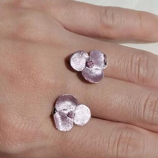 新中式复古清冷感粉紫花朵耳钉简约气质耳环韩系ins小众百搭耳饰