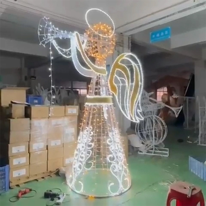户外街道灯光造型装饰亮化 卡通圣诞天使灯光场景 发光号角天使