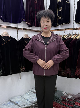 中老年春秋新款休闲连帽风衣外套短款拼色大码宽松奶舒服夹克上衣
