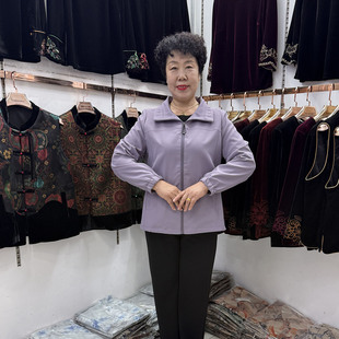 中年妈妈春秋翻领夹克外套女短款2026年宽松开衫简约休闲风衣上衣