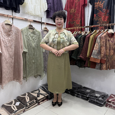 2025新中式妈妈夏季洋气两件套真丝盘扣圆领连衣裙+短款外披套装