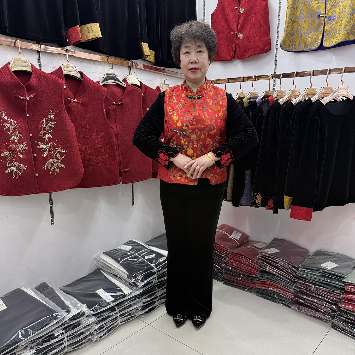 高端妈妈新中式唐装金提花马甲背心女2026国风葫芦坎肩时尚套装春,女装/女士精品,中老年女装,淘宝优惠券,粉丝福利购,淘宝优惠卷