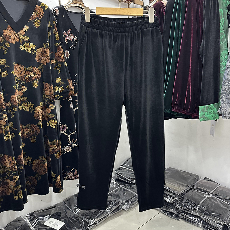 新中式金丝绒女裤2024年秋装新款妈妈松紧高腰黑色侧盘扣版型好