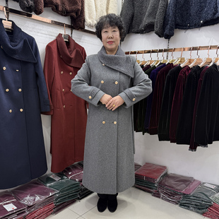 中年人秋冬新款围脖领金扣大衣外套女长款双排扣妈妈毛呢时尚上衣