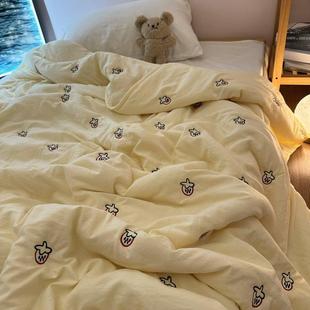 少女心奶黄色草莓刺绣夏凉被超柔软水洗棉夏被单双人可机洗空调被