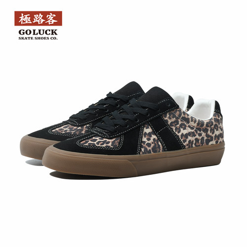 极路客新品豹纹德训鞋