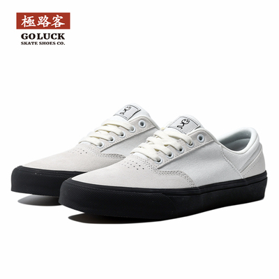 极路客伏地黑极简小众滑板鞋