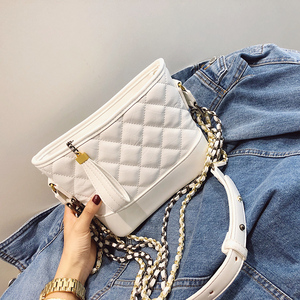 菱格流浪链条包