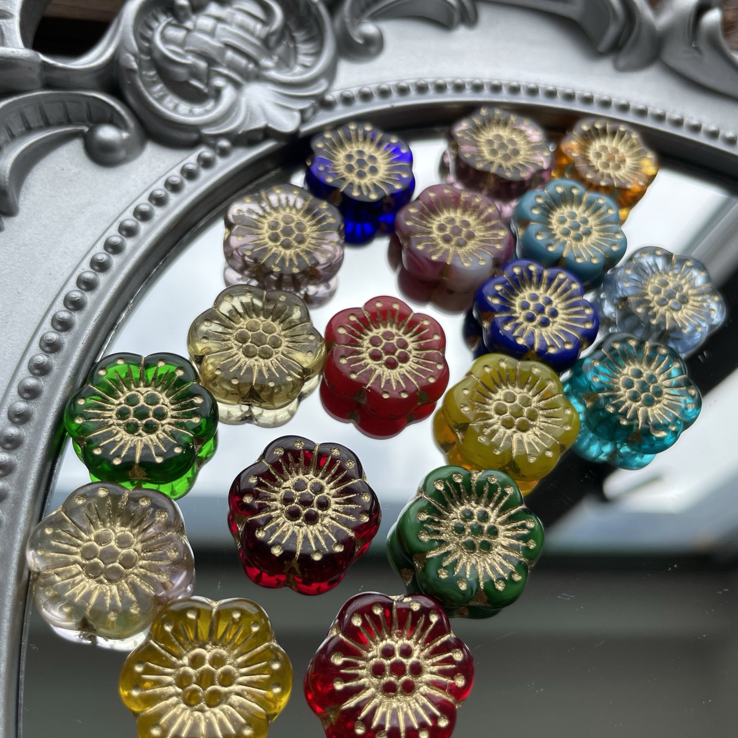 捷克进口琉璃梅花六瓣花18mmDIY串珠手工手作吊坠项链饰品配件