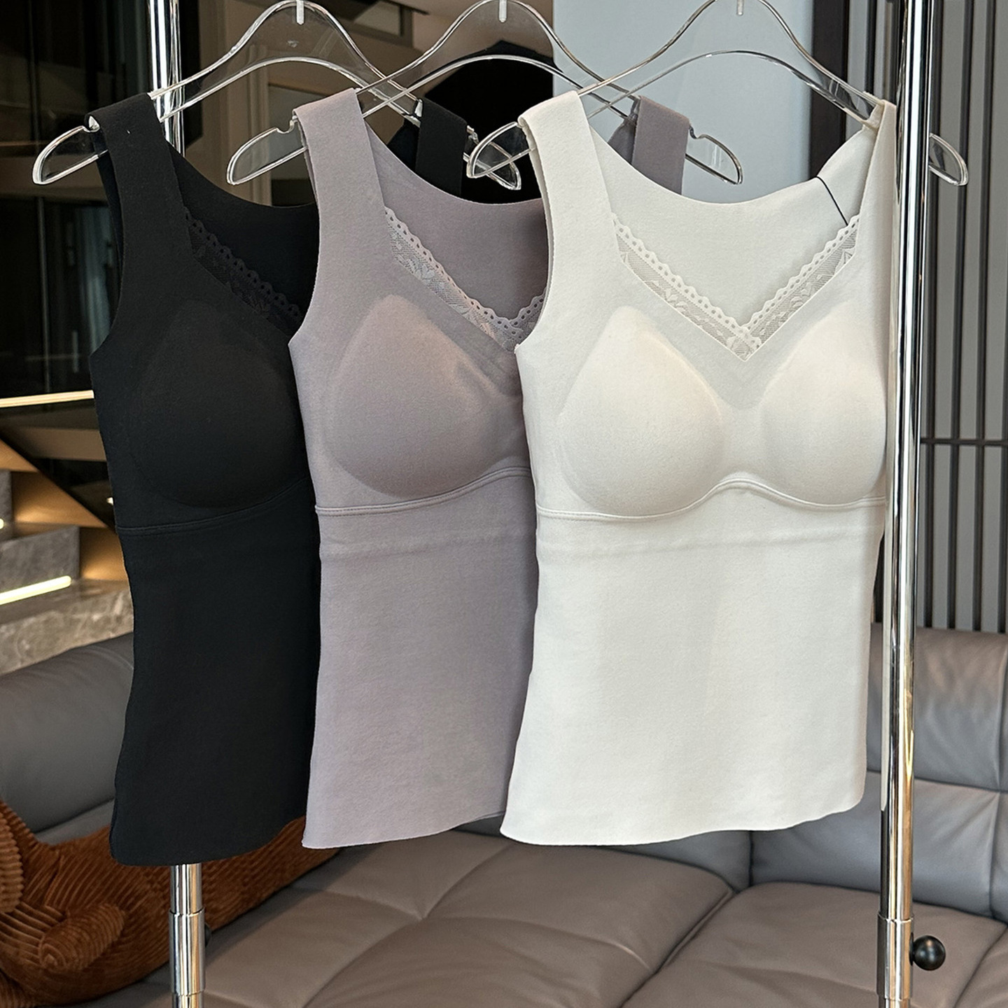 蕾丝V领保暖背心女免穿