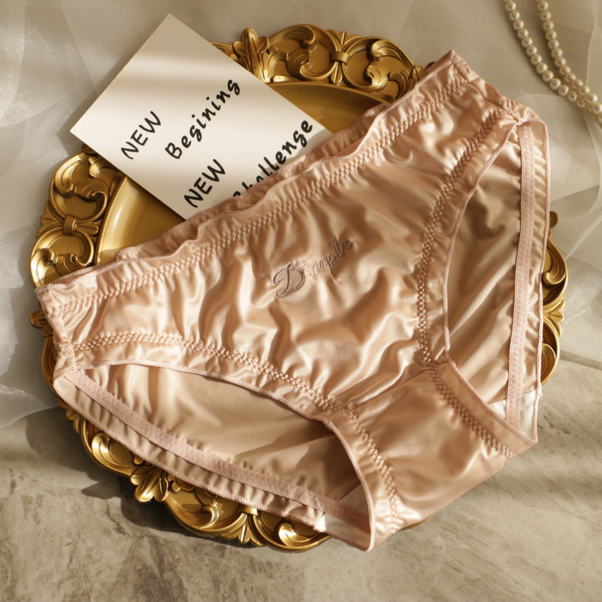 奢华日系缎面纯欲内裤女中腰纯棉裆透气短裤头性感女生新款三角裤,女士内衣/男士内衣/家居服,女三角裤,淘宝优惠券,粉丝福利购,淘宝优惠卷