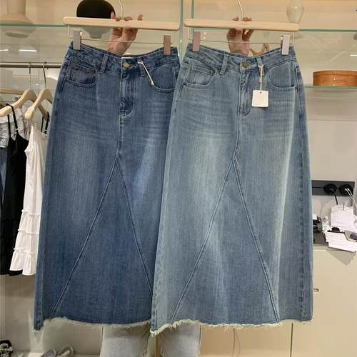 复古设计感水洗牛仔蓝半身裙