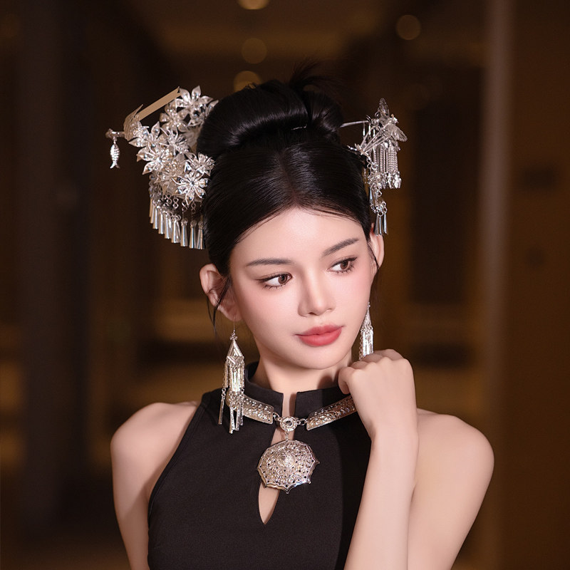 新娘头饰苗族民族风银色发饰凤凰流苏唯美气质盘发发簪结婚配饰品