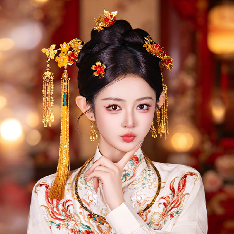新娘发饰金色布艺红金色发簪简单干净盘发复古马面裙婚礼日常配饰