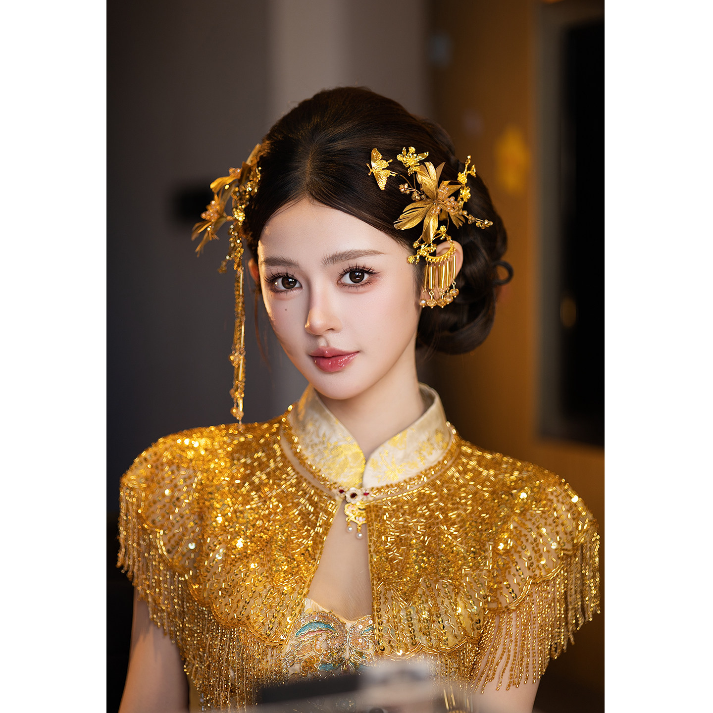 新娘头饰点缀新中式百搭精致旗袍新款金色侧边流苏蝴蝶龙凤褂发饰
