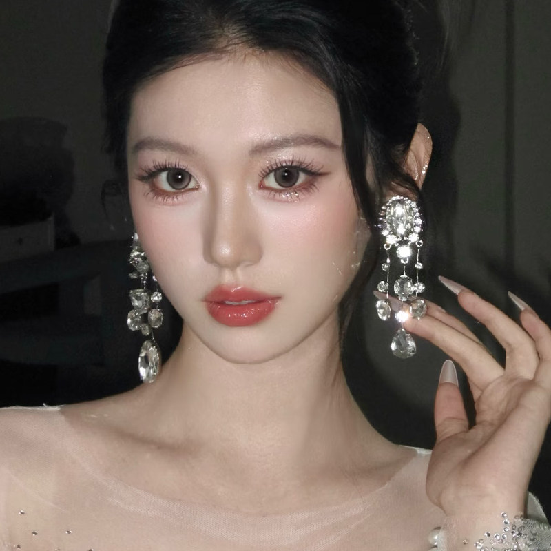 重工造型新娘耳饰水钻流苏耳饰个性演出舞台晚宴拍照耳环女配饰品