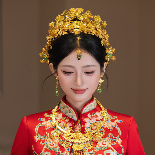 中式新娘发饰古典龙凤褂奢华贵气感金色系半冠宫廷精致婚礼头饰品