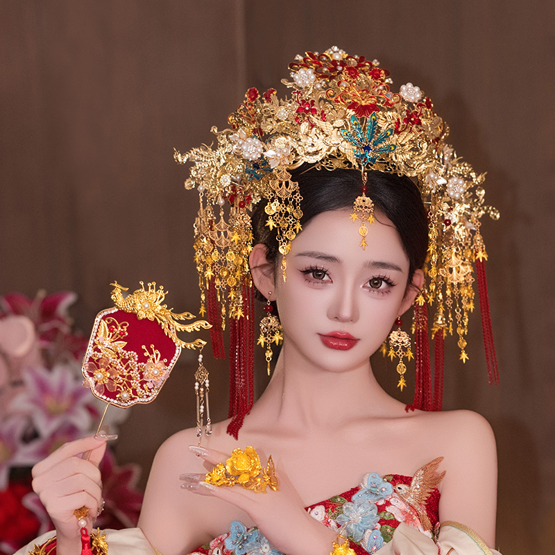 新娘头饰中式金红色眉心坠大凤冠华丽大气高级感汉服婚礼秀禾发饰