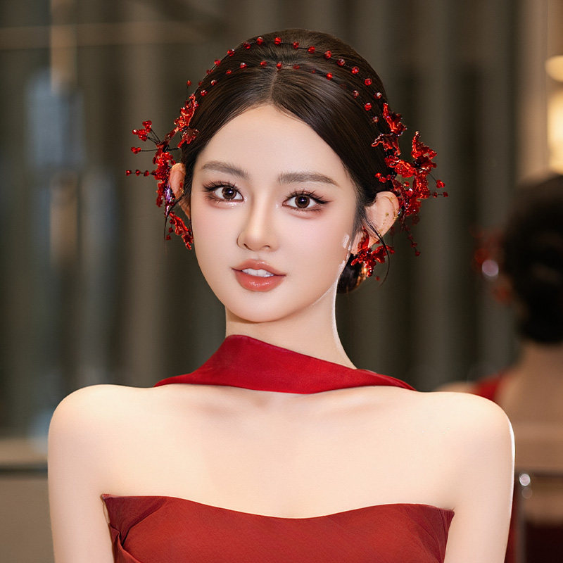 全红色新娘头饰手工造液花蝴蝶元素简单干净气质晨袍造型时尚配饰