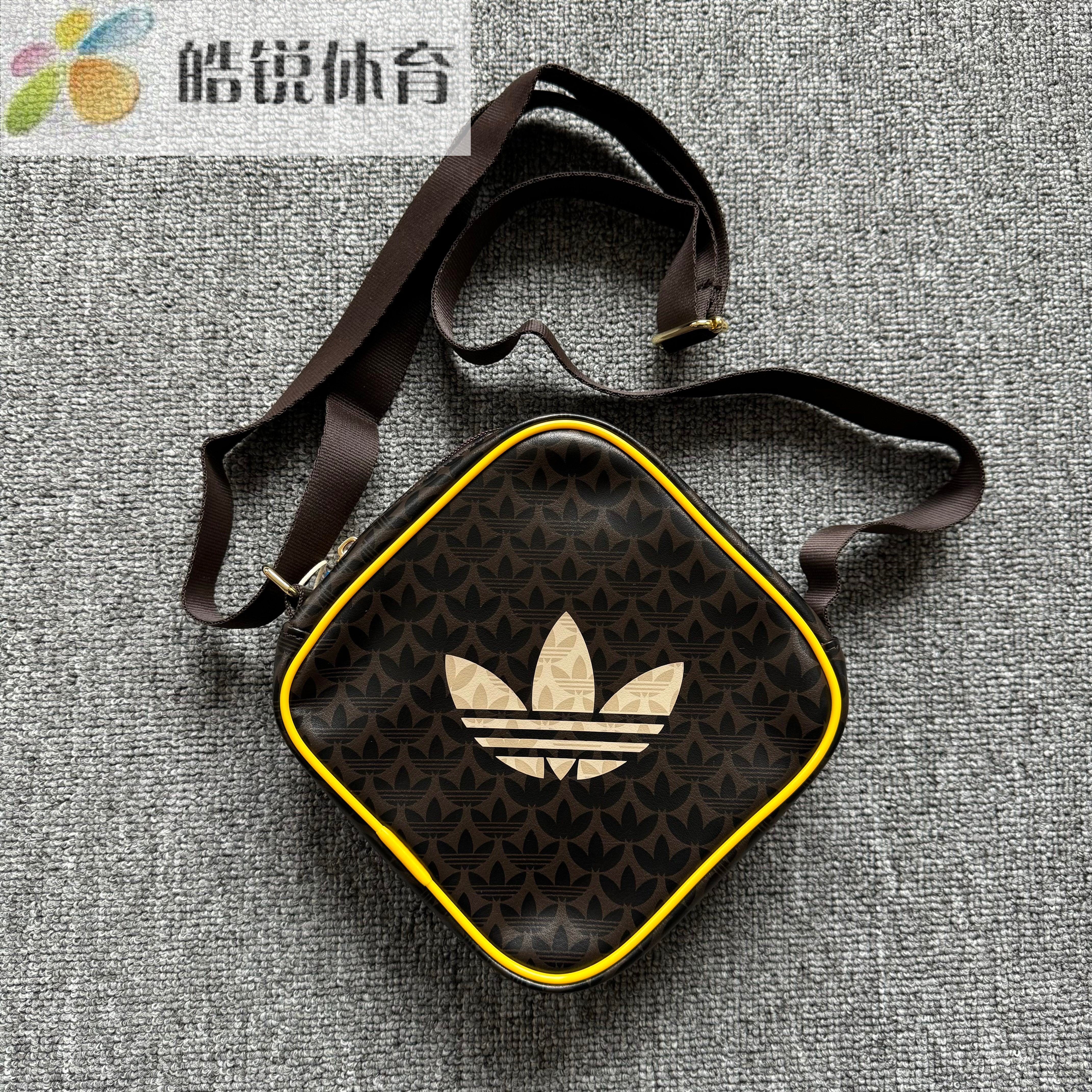 Adidas阿迪达斯三叶草满印logo单肩迷你斜挎包拎包小方包JD5374,运动包/户外包/配件,挎包/拎包/休闲包,淘宝优惠券,粉丝福利购,淘宝优惠卷