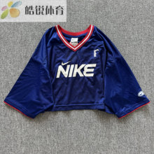 Nike 耐克女子网眼透气时尚休闲运动宽松短款V领短袖T恤HF6288