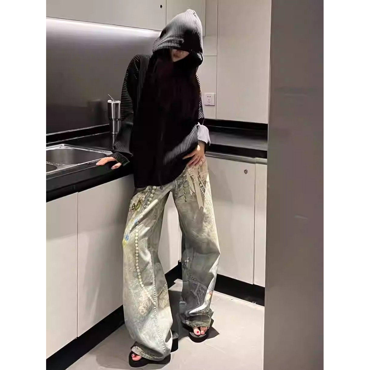 PALACEMAGIC直筒弯刀牛仔裤